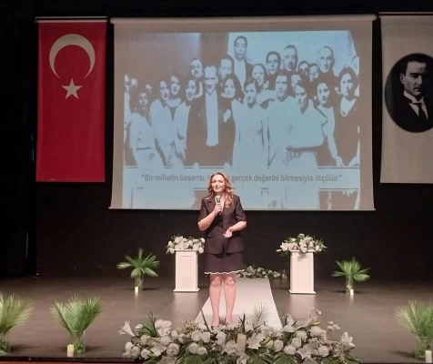 Seyhan Koçak, Zirvede Kadın Var etkinliği düzenliyor